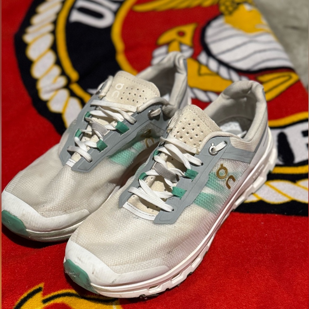 ON CLOUD Running Shoes